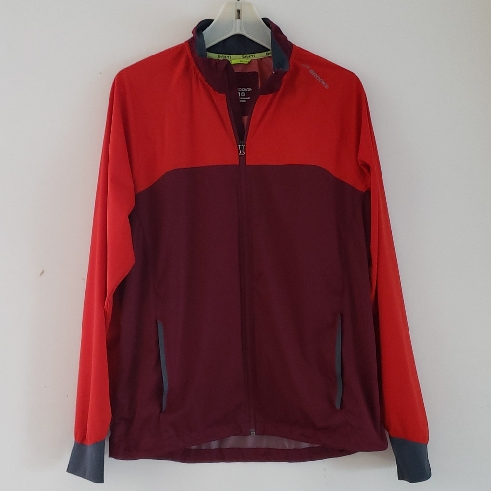 Brooks Mens Run Happy Lightweight  Running Jacket Red/Maroon Size M